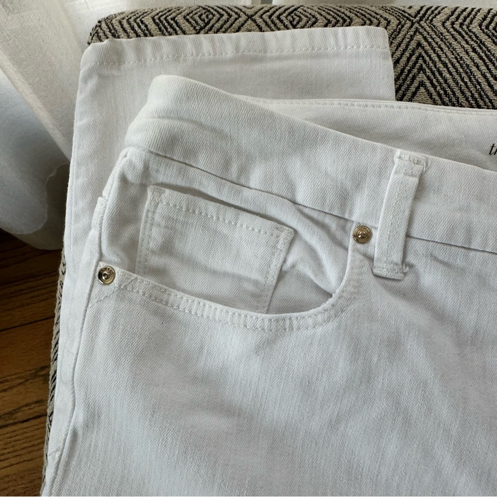 White Chico’s Women’s So Slimming Girlfriend Ankle Jeans Chico size 2 = 12 - Picture 3 of 14